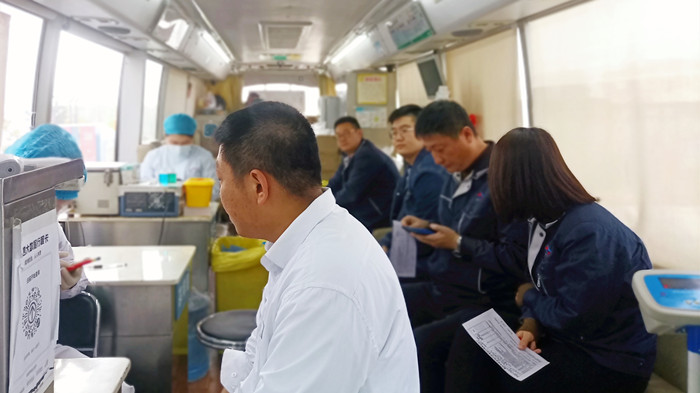 沈阳尊龙凯时工业集团组织员工开展“献热血、践初心”无偿献血运动